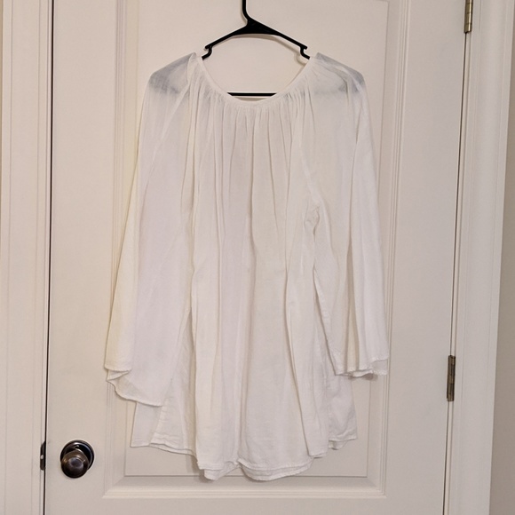 White Flowy Tunic - Picture 2 of 3